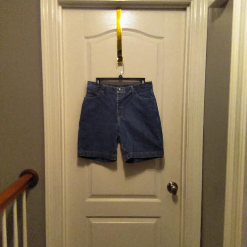 Lee Riders Womens Size 12 Denim Jean Shorts - 100% cotton